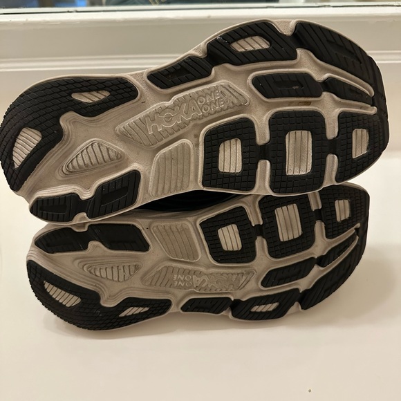 Hoka One One Bondi 6 - Size 8 - Picture 5 of 5
